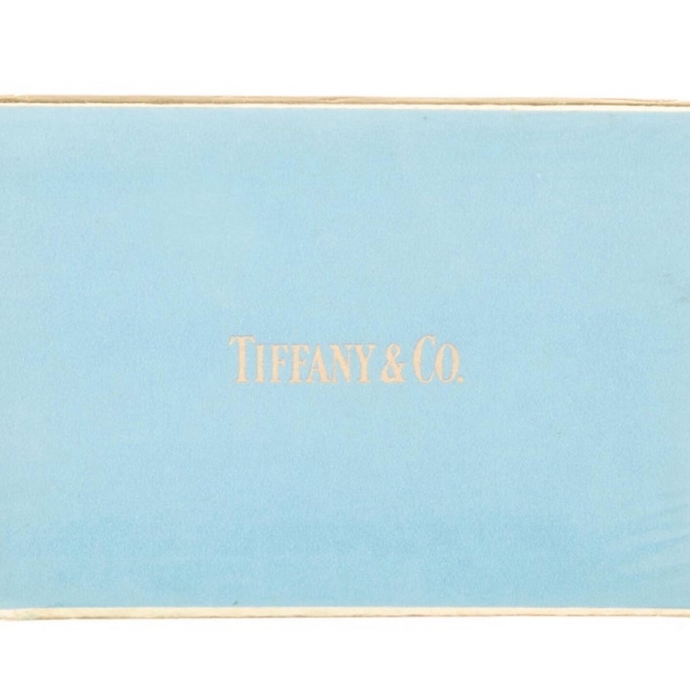Tiffany & Co.💯 Authentic.